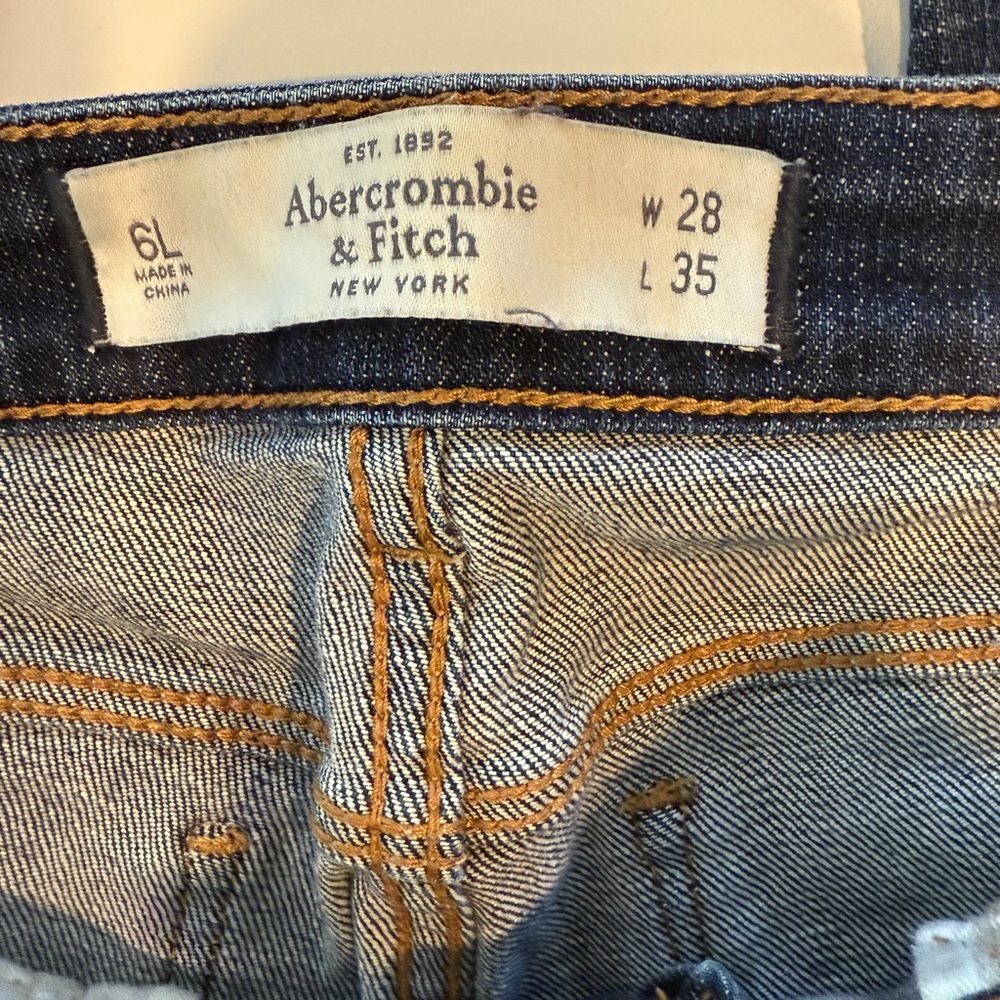 ABERCROMBIE & FITCH CLASSIC VINTAGE DISTRESSED JEANS SIZE 28/6L - Picture 3 of 12